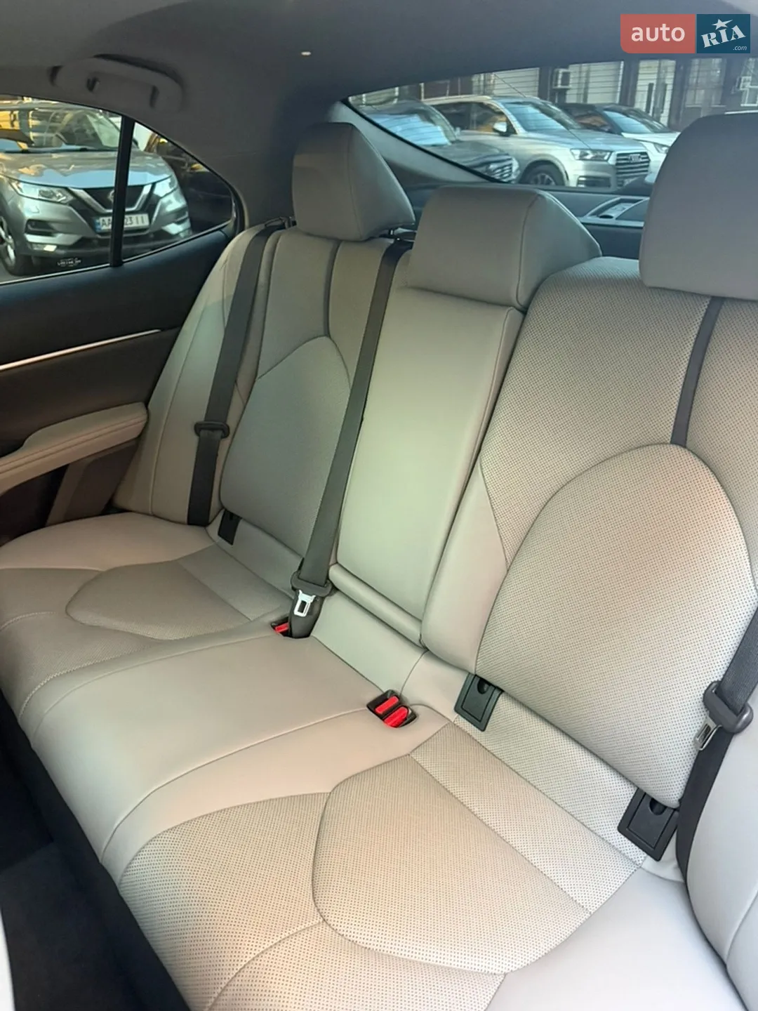 2022 Toyota Camry - мініатюра 9