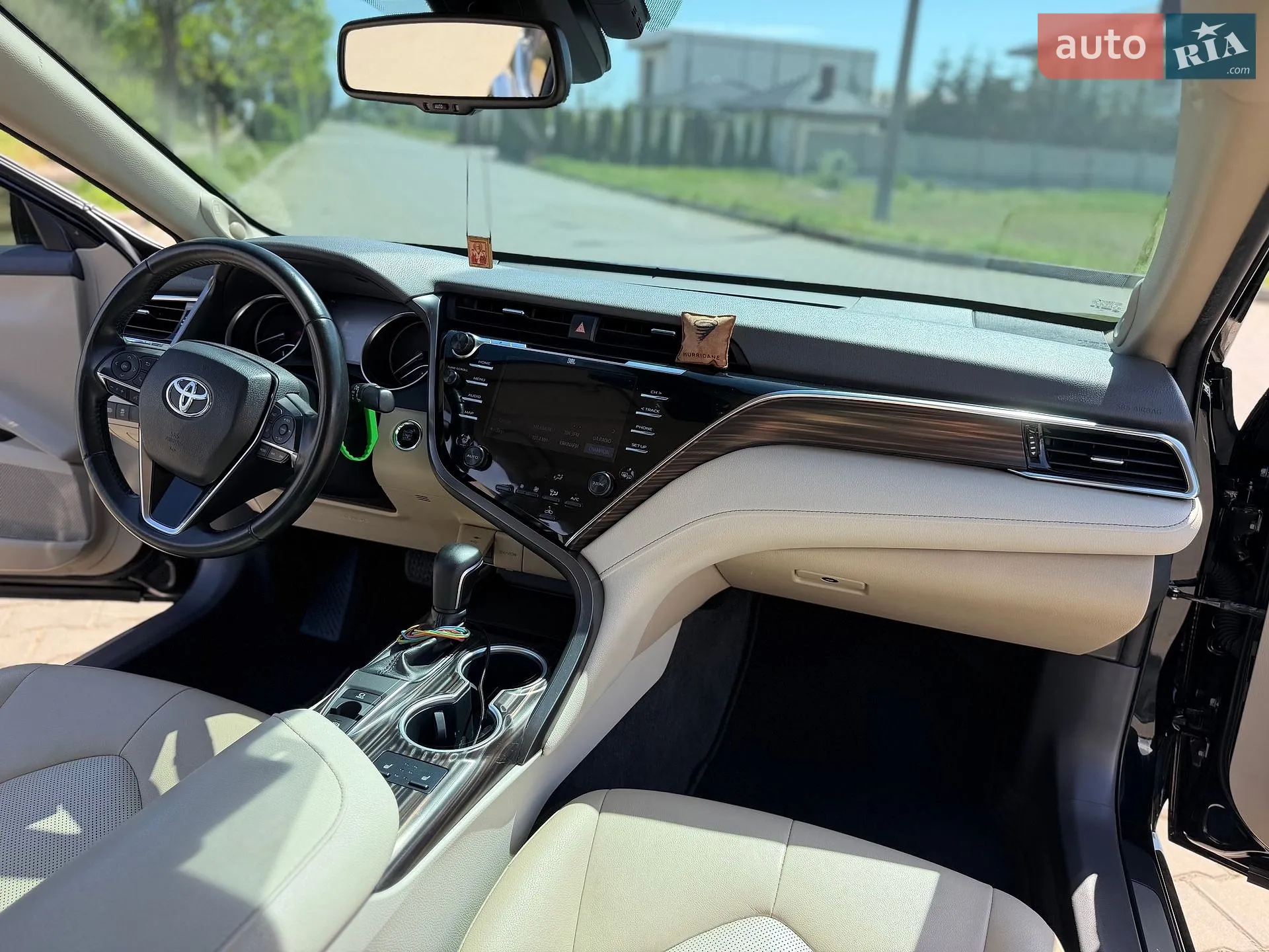 2018 Toyota Camry - мініатюра 17