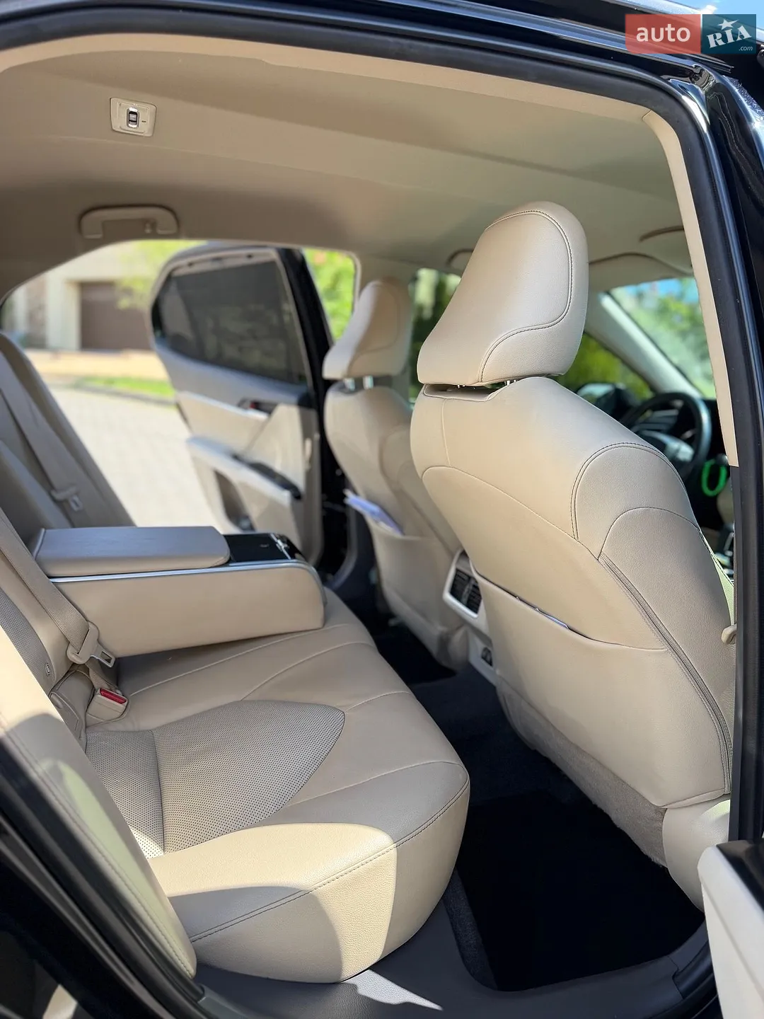 2018 Toyota Camry - мініатюра 25