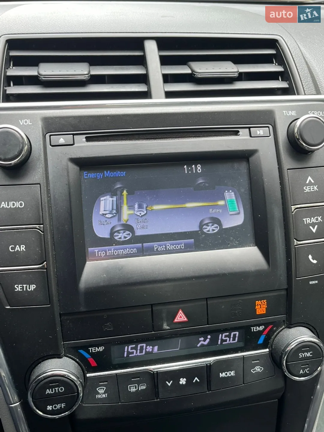 2016 Toyota Camry - мініатюра 17