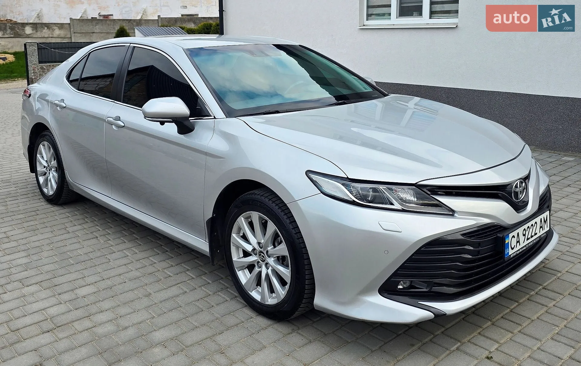 2017 Toyota Camry - мініатюра 2