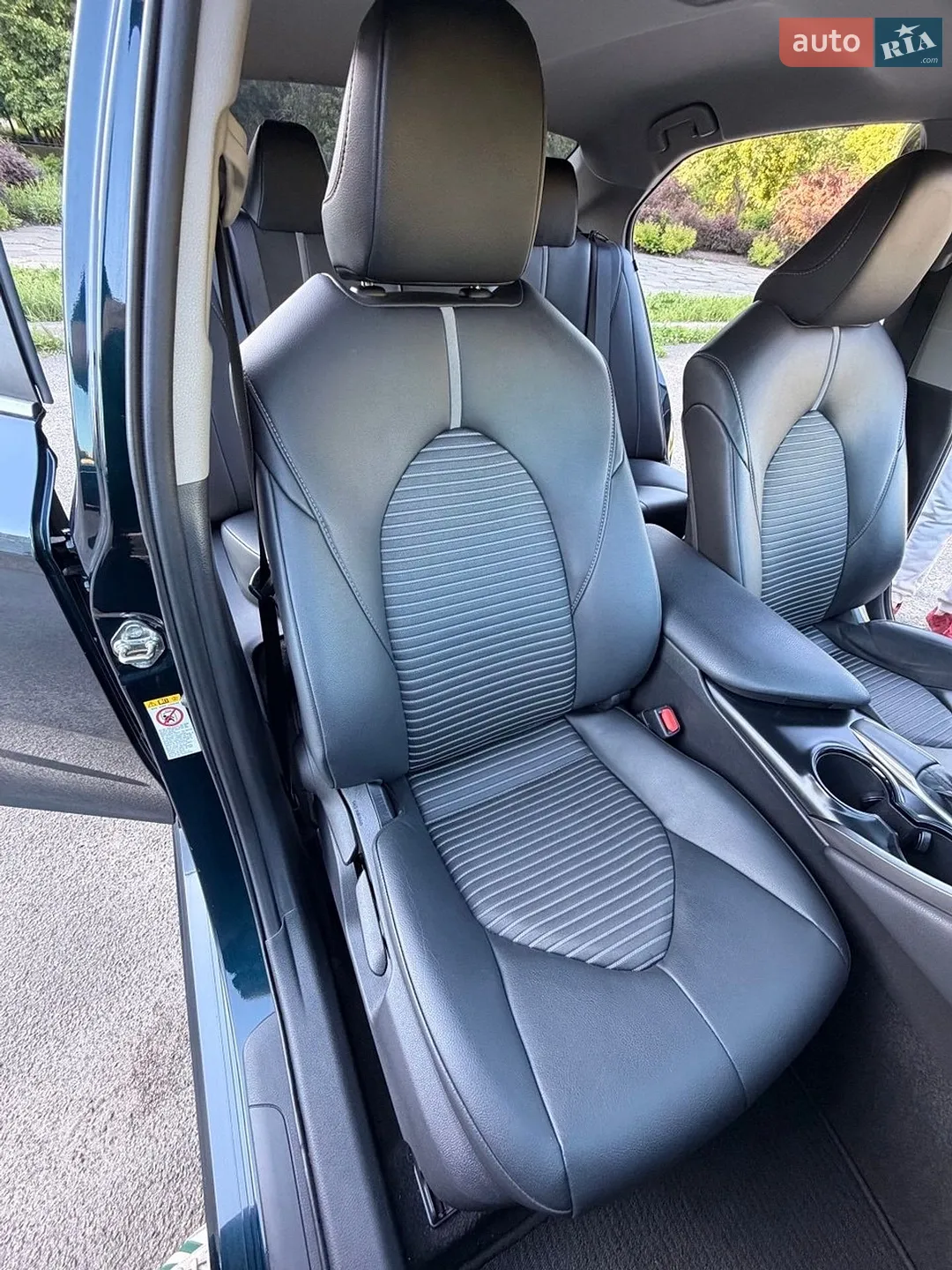 2019 Toyota Camry - мініатюра 42