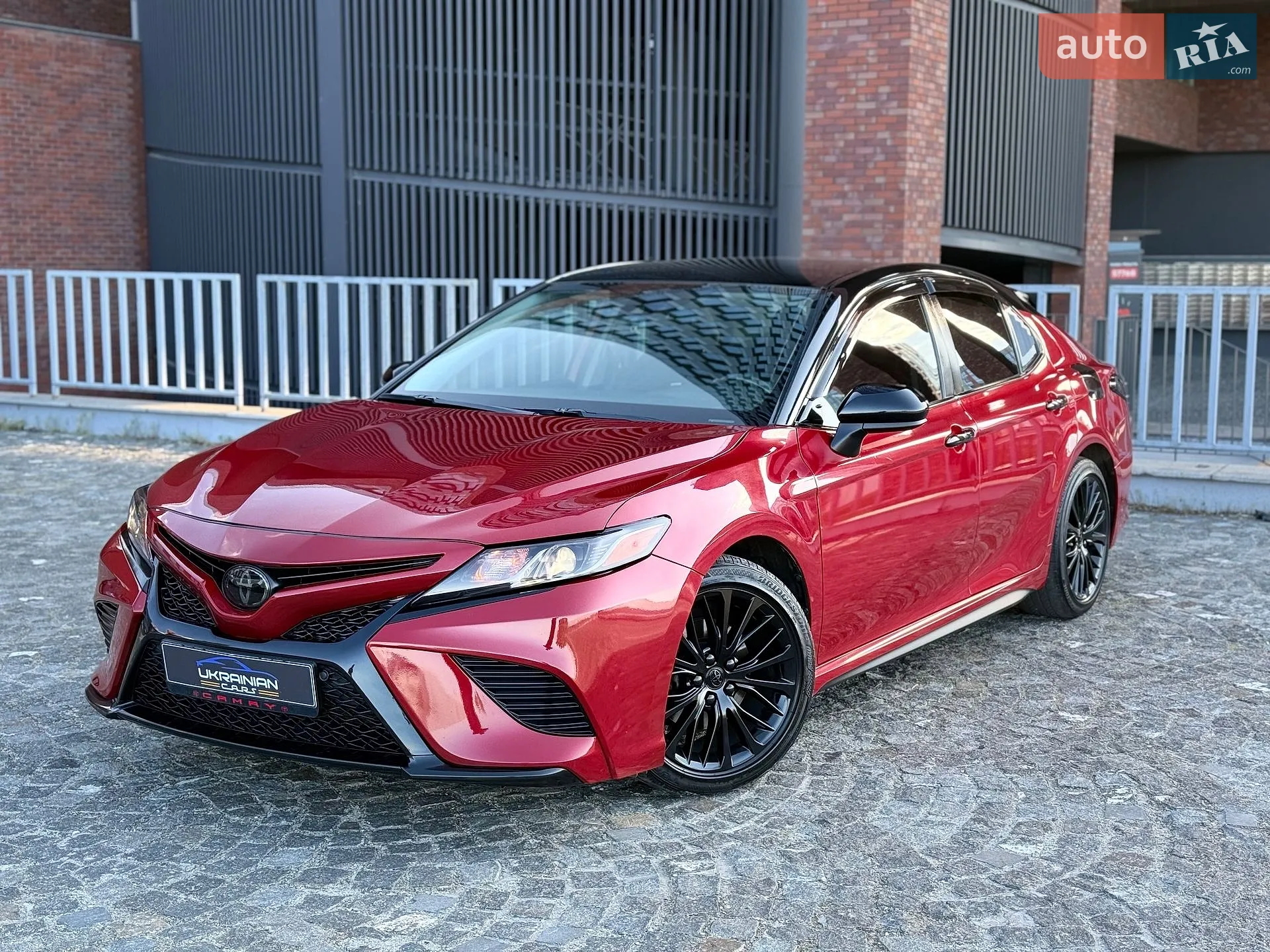 2019 Toyota Camry - мініатюра 3