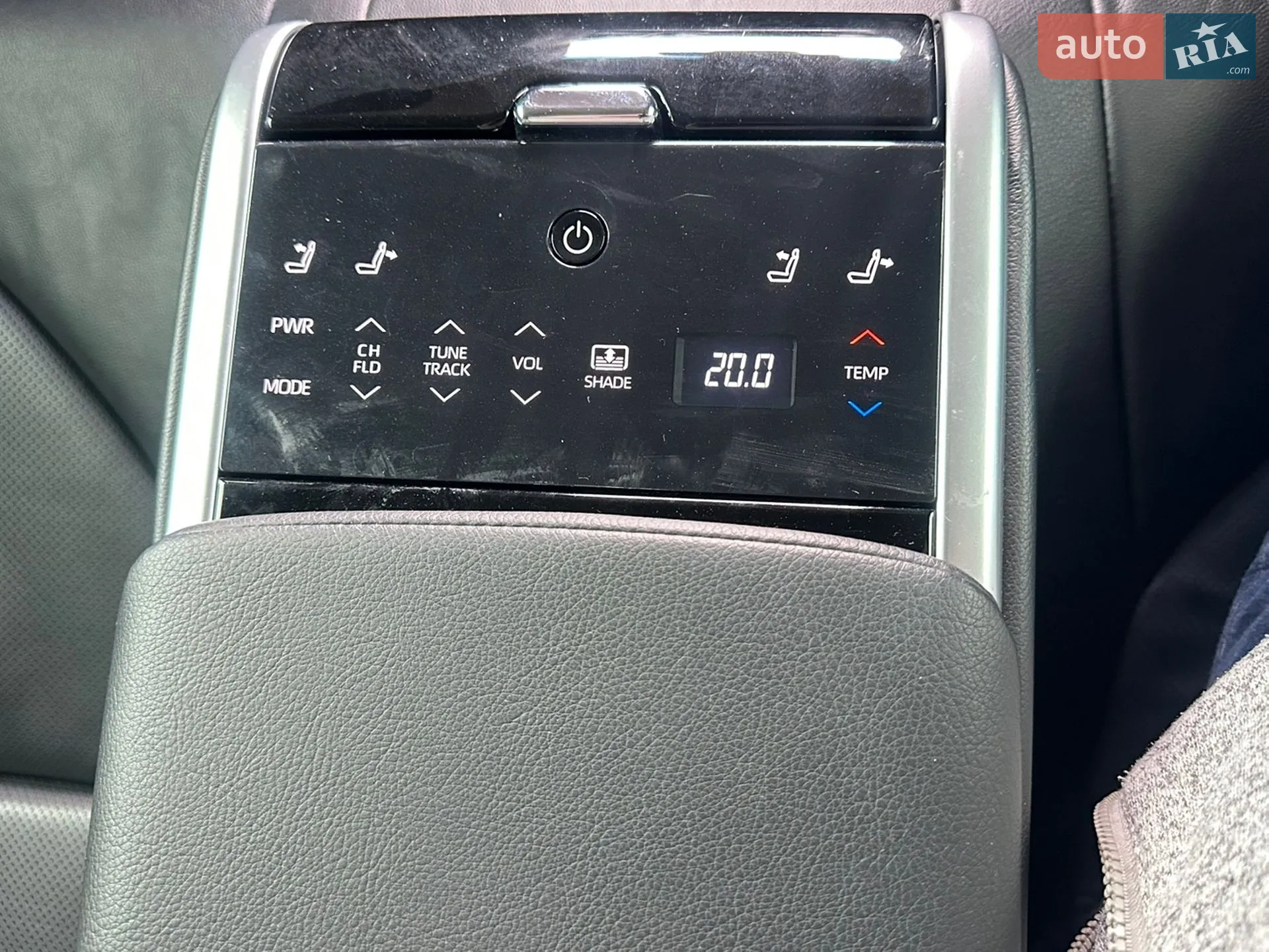 2019 Toyota Camry - мініатюра 31