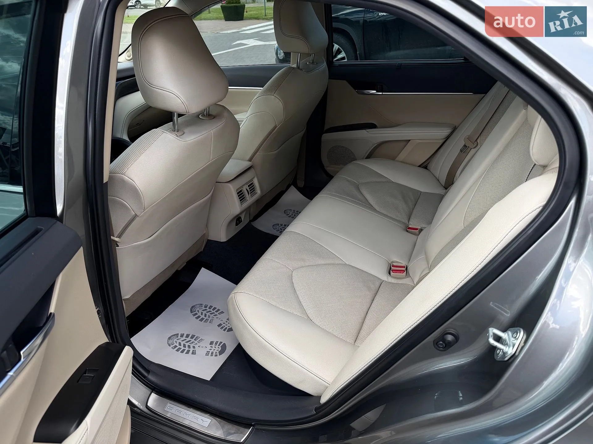 2021 Toyota Camry - мініатюра 35