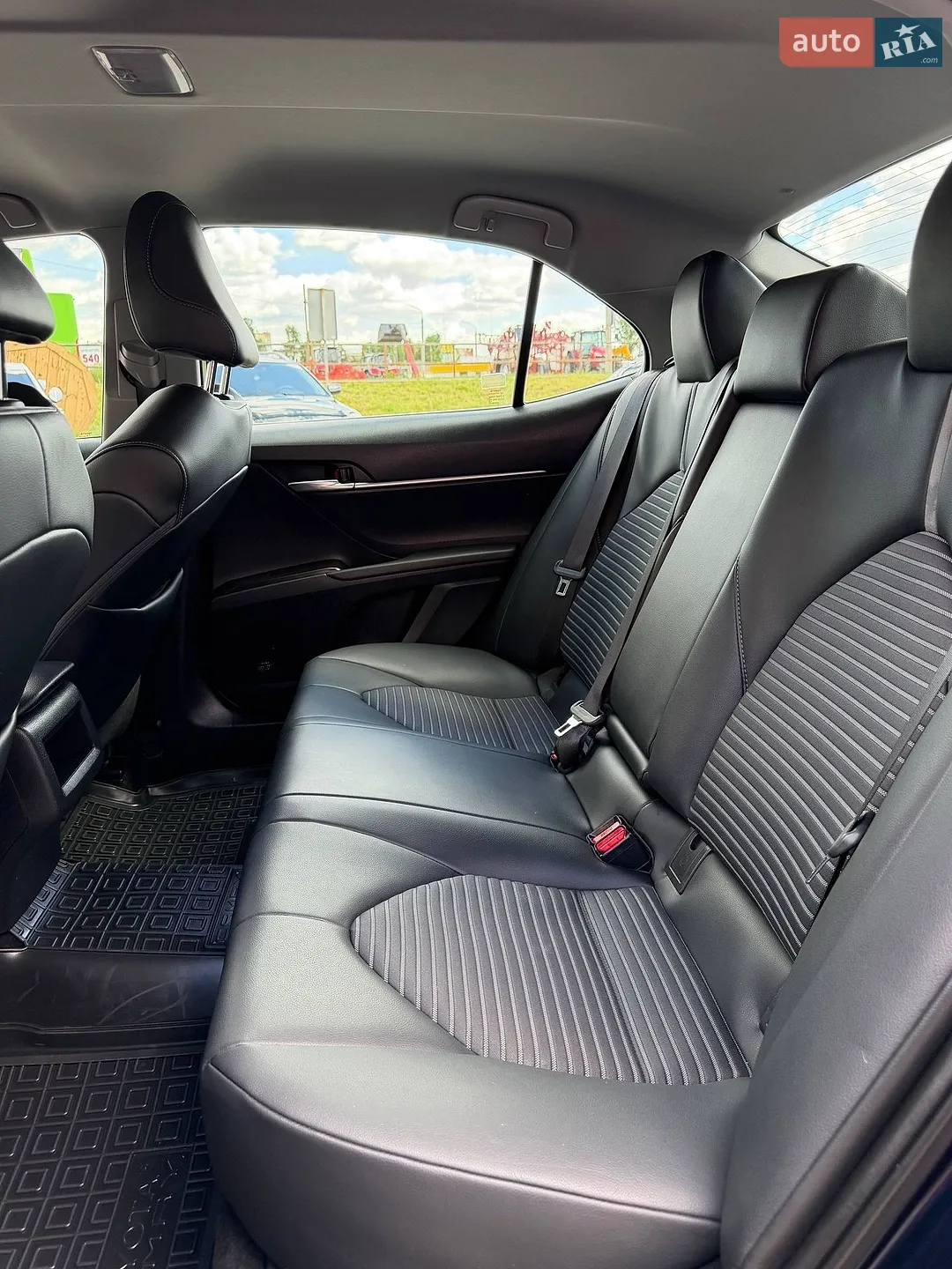 2021 Toyota Camry - мініатюра 16