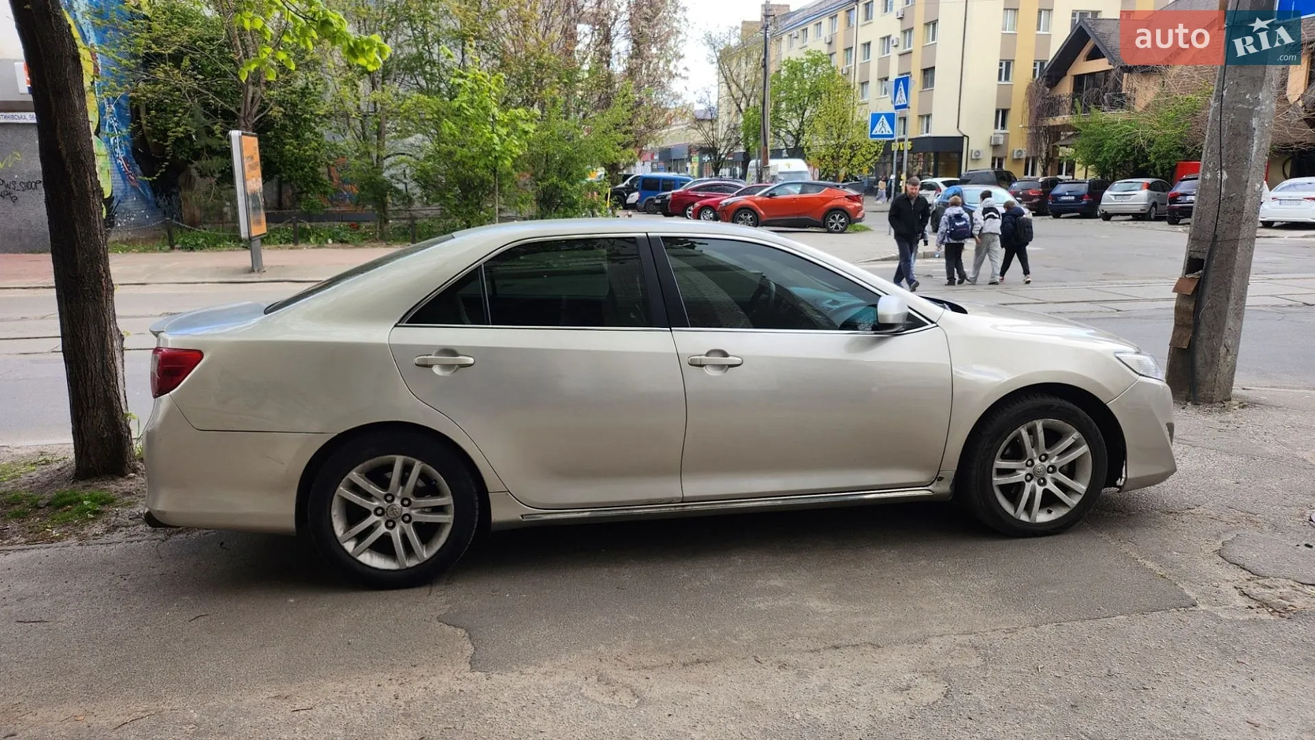 2014 Toyota Camry - мініатюра 2