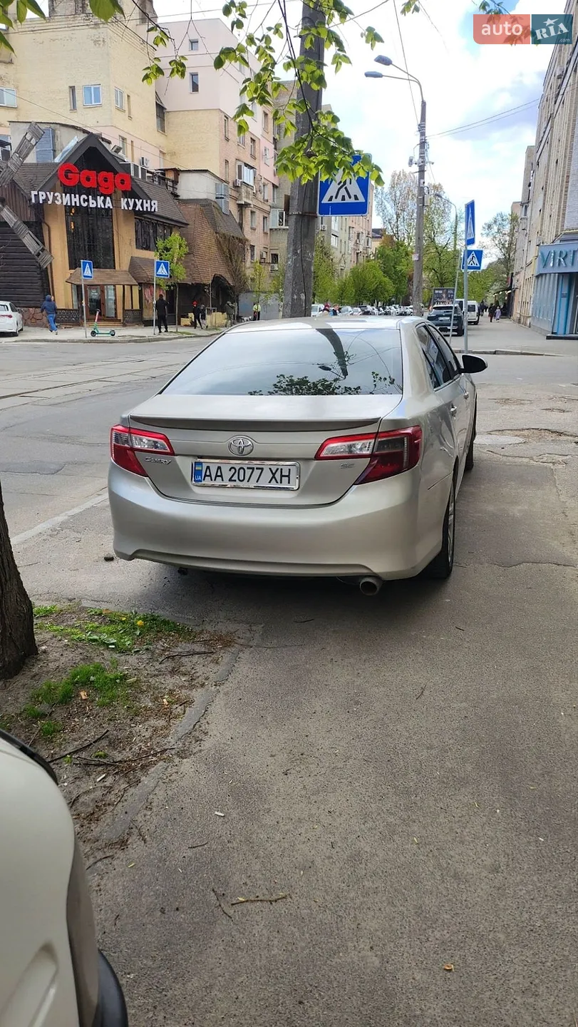 2014 Toyota Camry - мініатюра 4