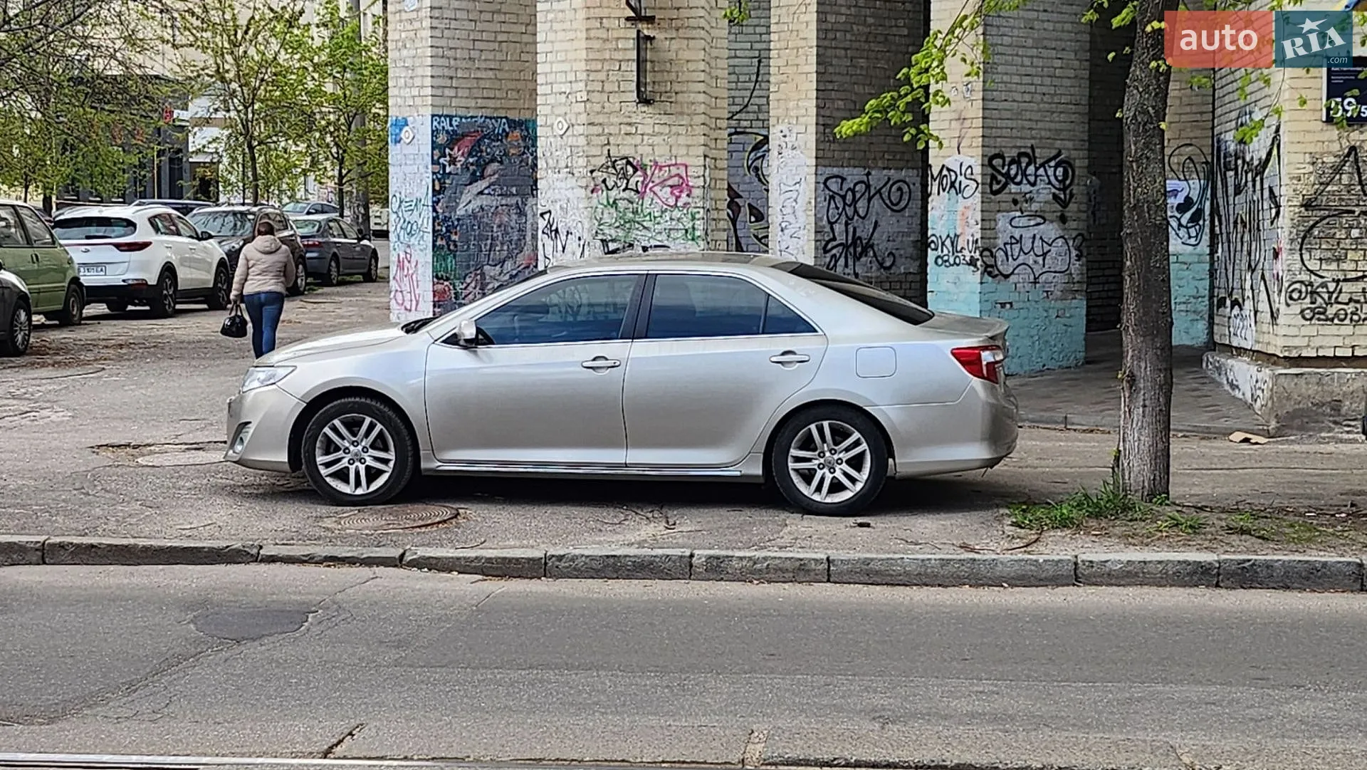 2014 Toyota Camry - мініатюра 11