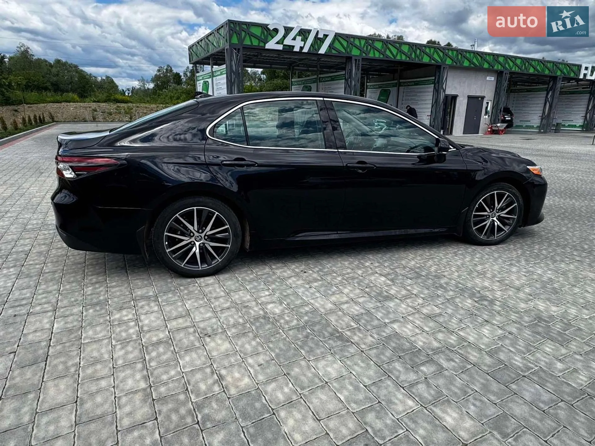 2023 Toyota Camry - мініатюра 2