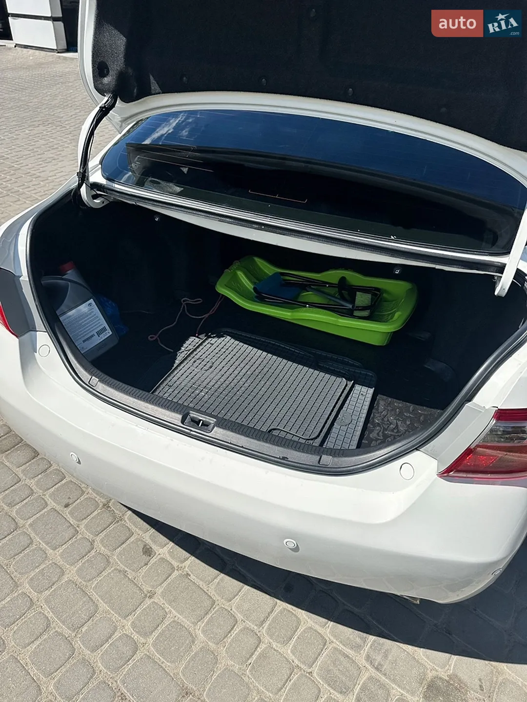 2010 Toyota Camry - мініатюра 11