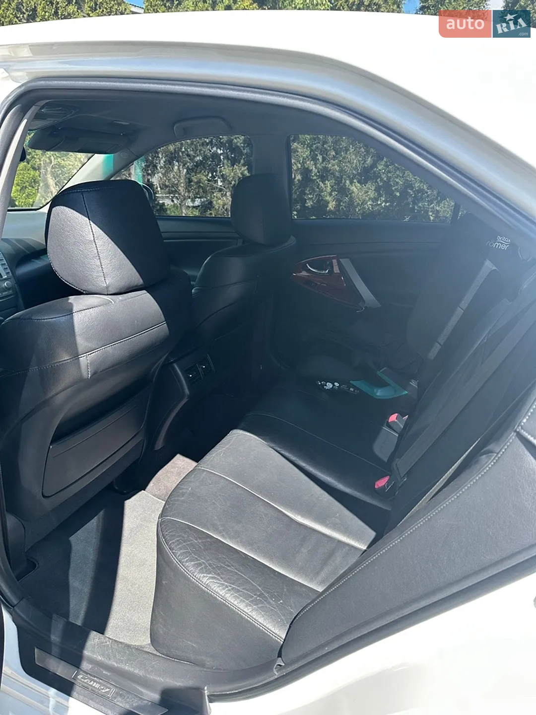 2010 Toyota Camry - мініатюра 25