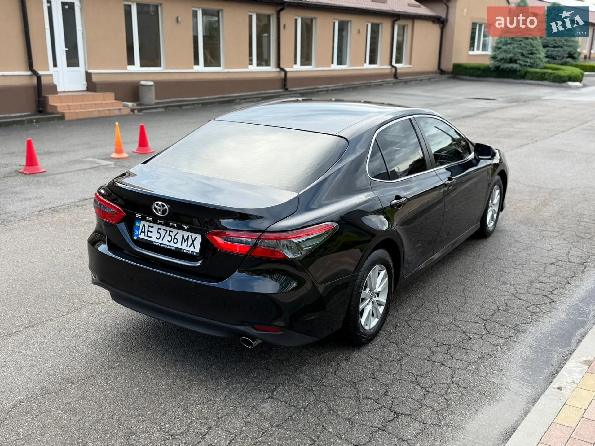 2018 Toyota Camry - мініатюра 18