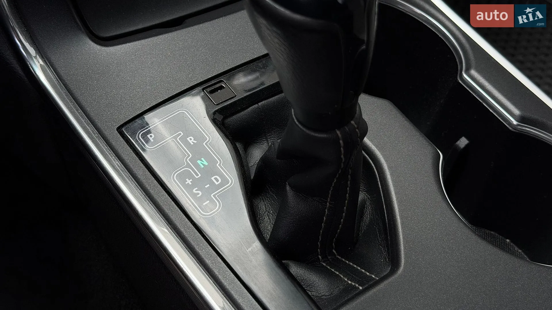 2014 Toyota Camry - мініатюра 32