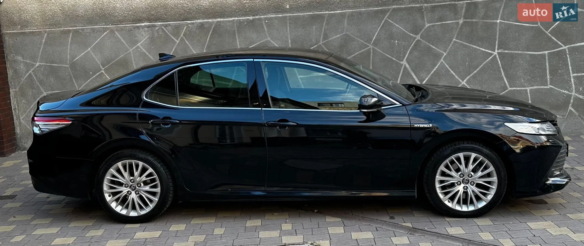 2019 Toyota Camry - мініатюра 18