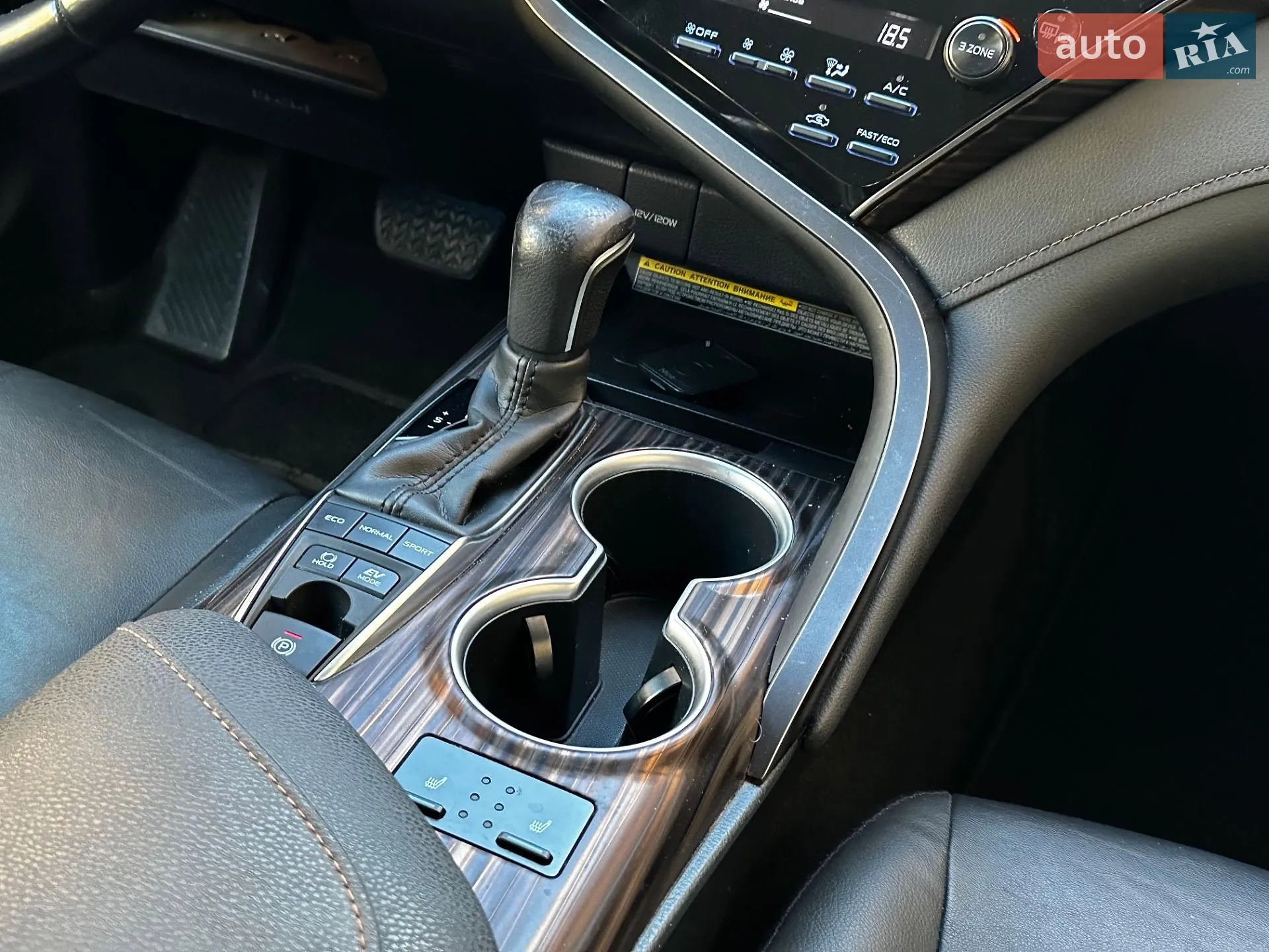 2019 Toyota Camry - мініатюра 39