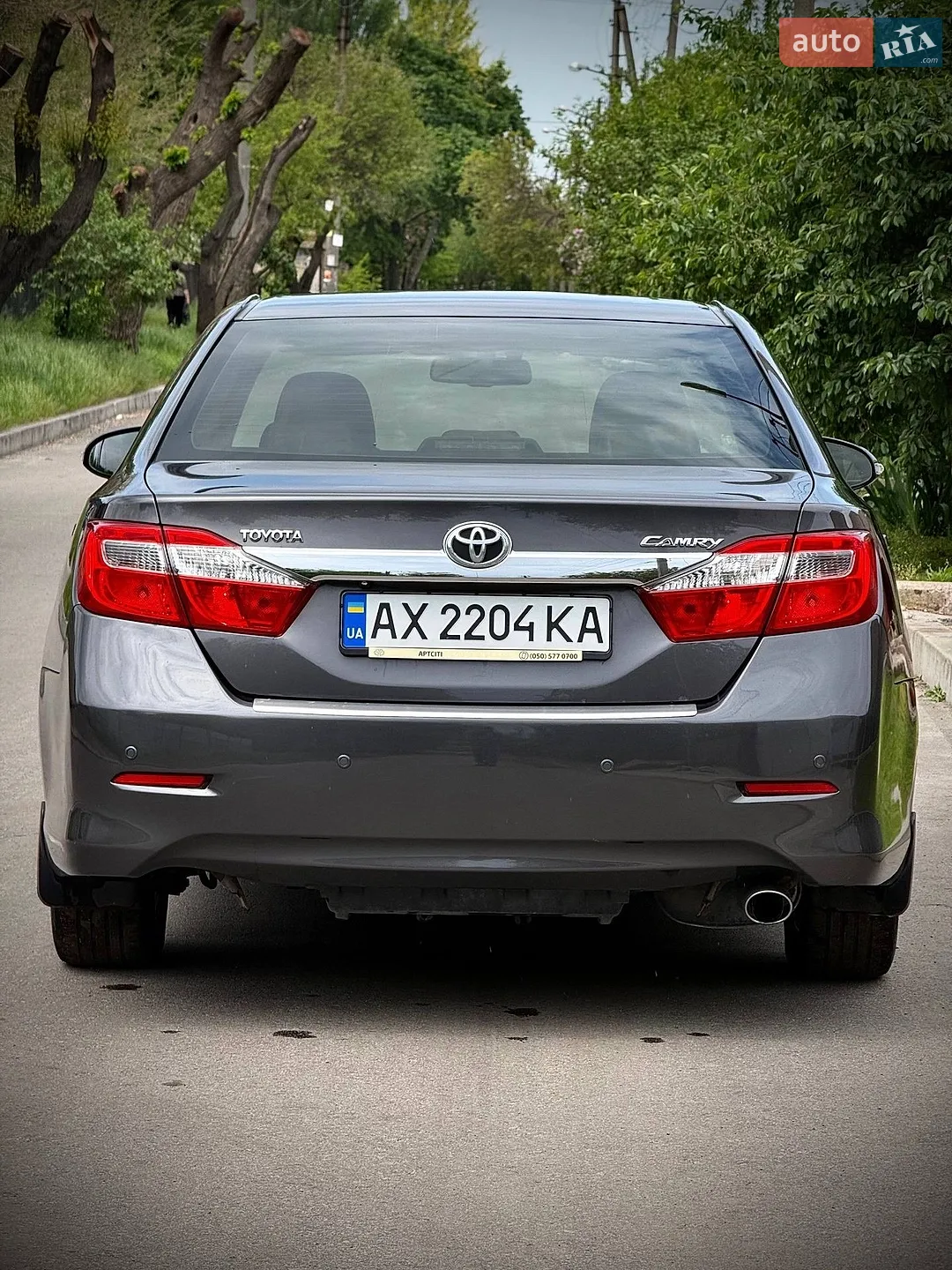 2013 Toyota Camry - мініатюра 2