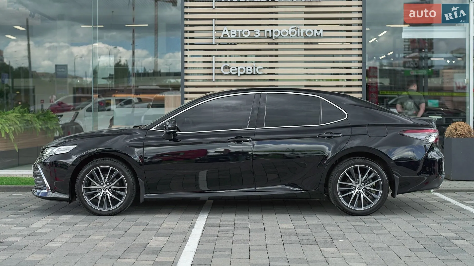 2021 Toyota Camry - мініатюра 3