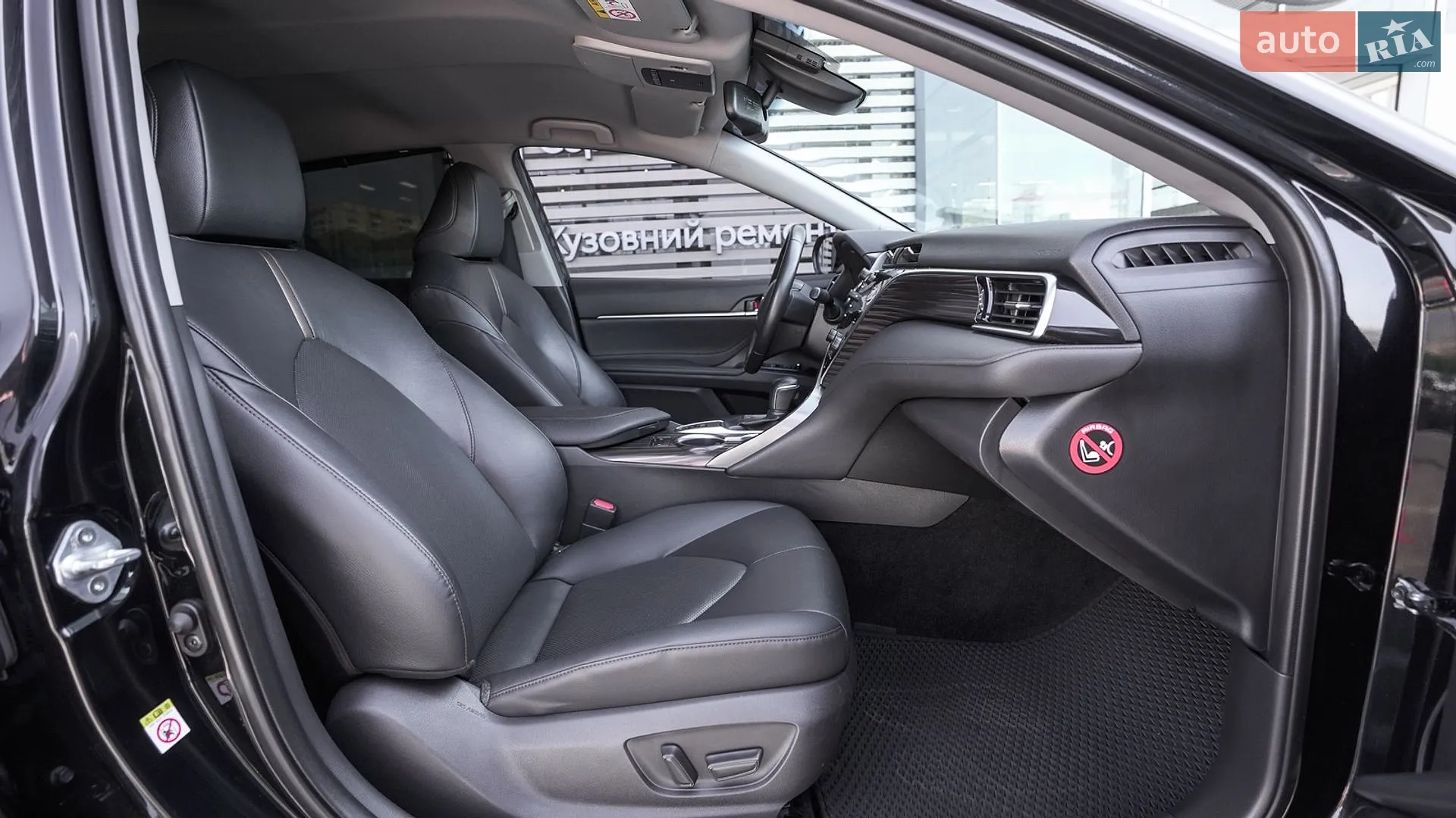 2018 Toyota Camry - мініатюра 6
