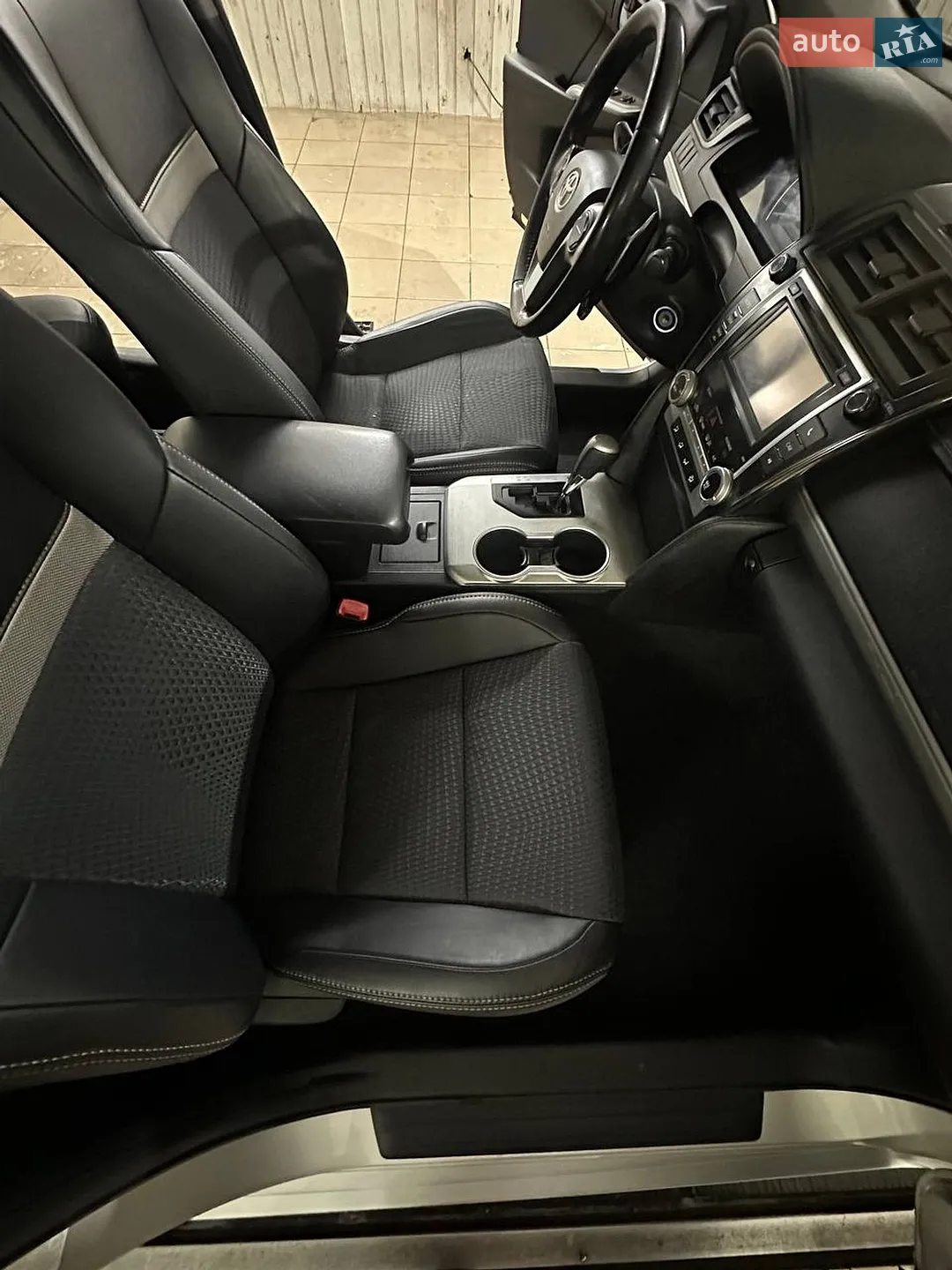 2012 Toyota Camry - мініатюра 36