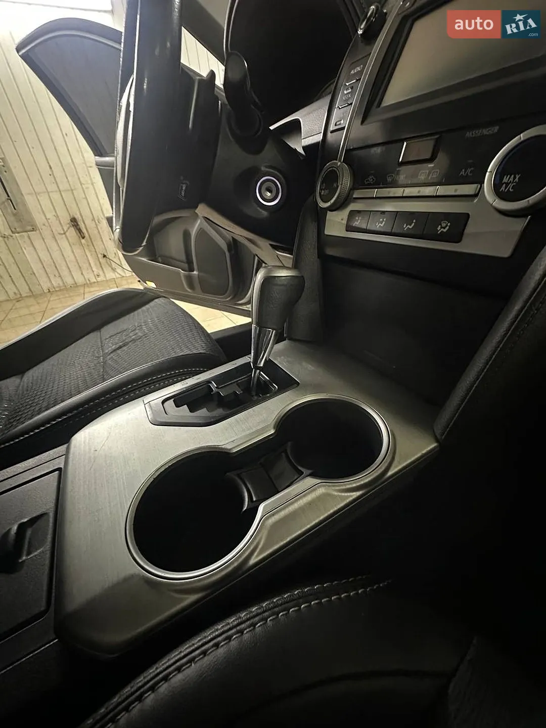 2012 Toyota Camry - мініатюра 44
