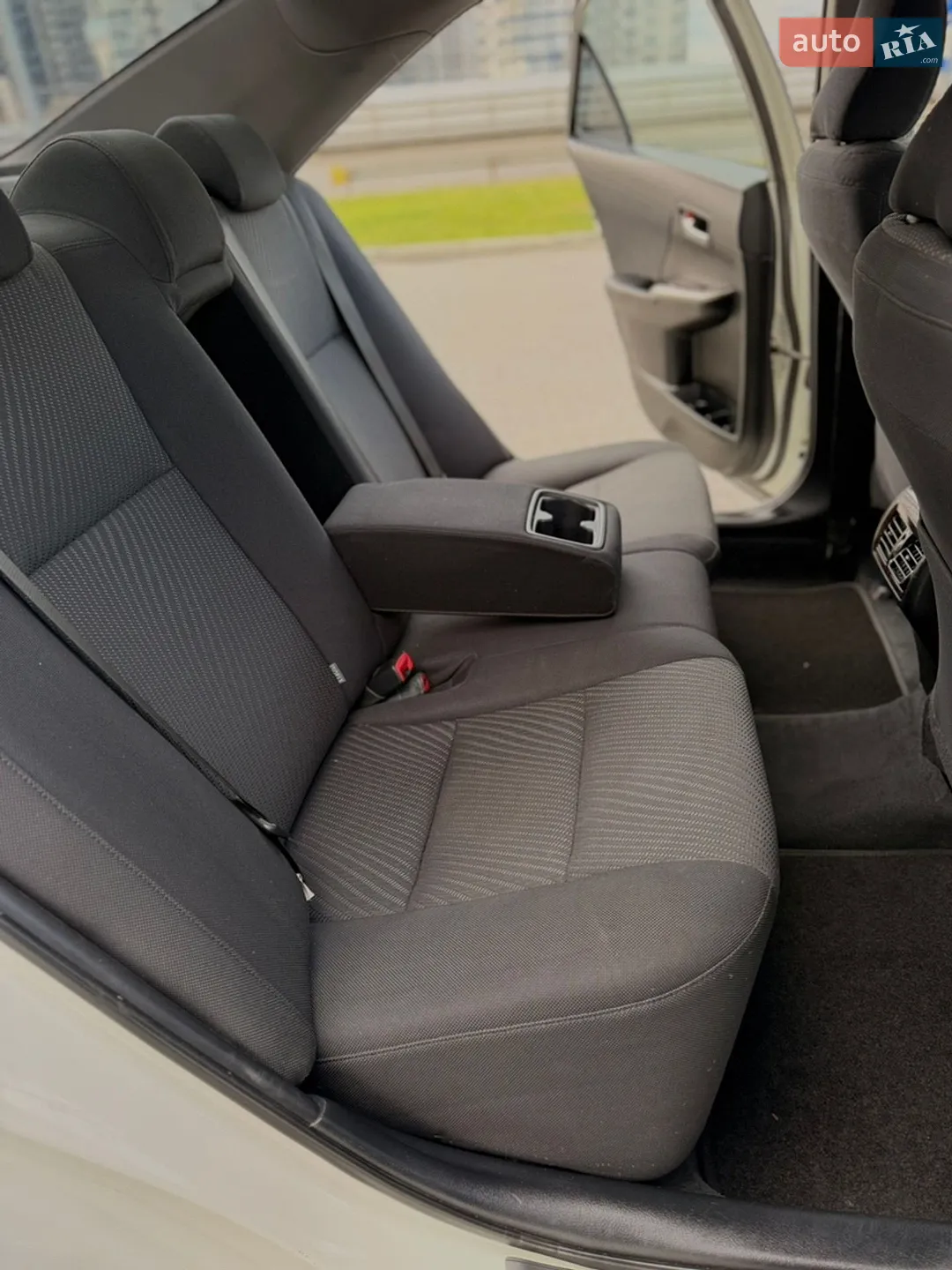 2015 Toyota Camry - мініатюра 28