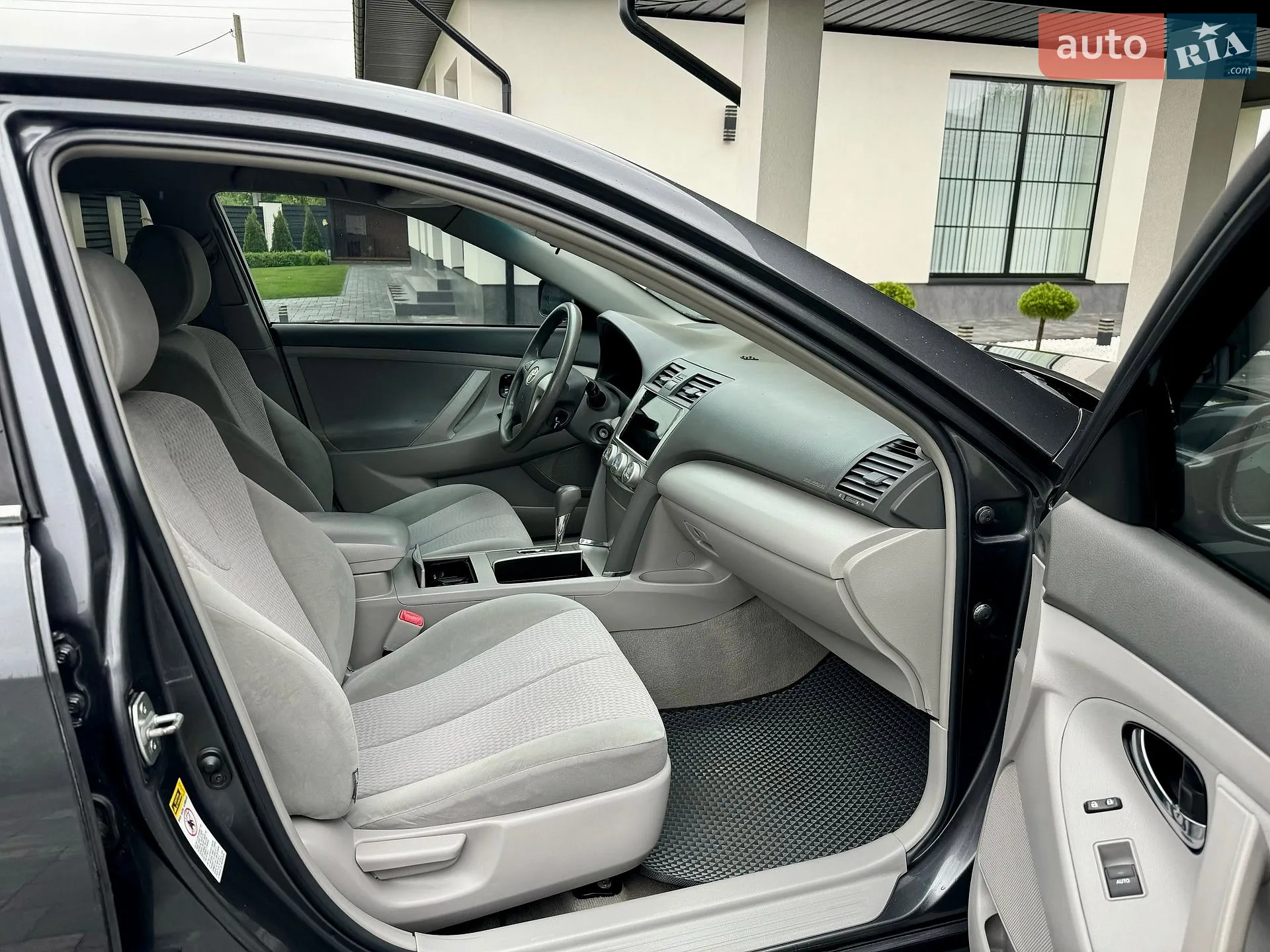 2010 Toyota Camry - мініатюра 24