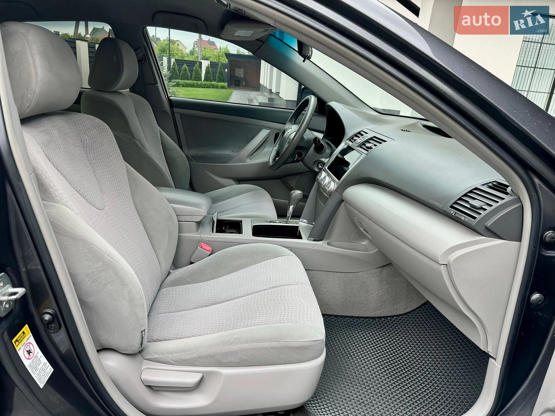 2010 Toyota Camry - мініатюра 25