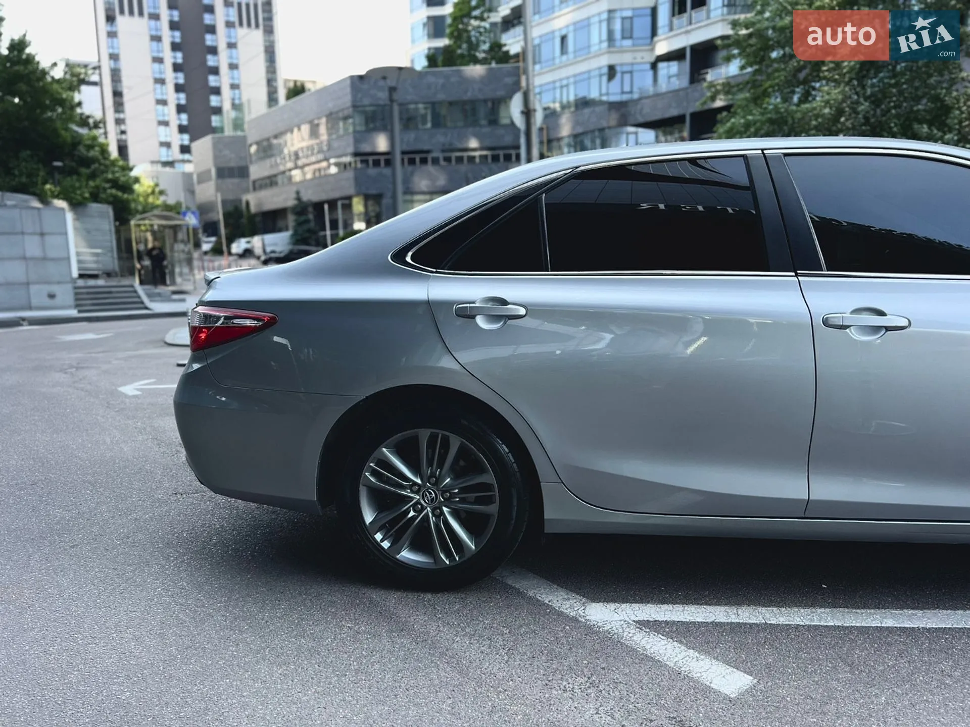 2015 Toyota Camry - мініатюра 34