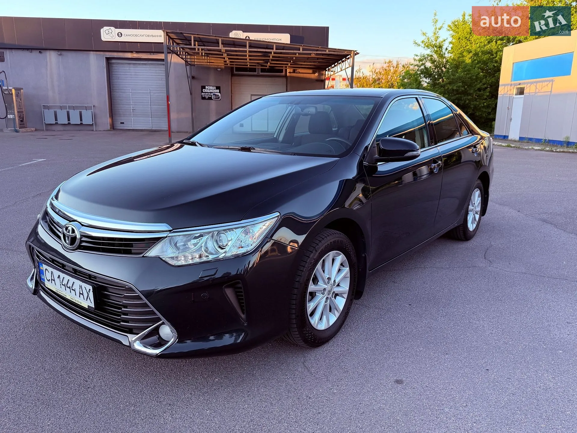 2017 Toyota Camry - мініатюра 24