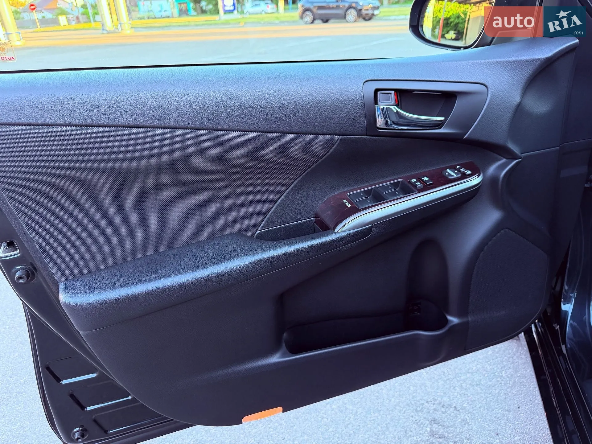 2017 Toyota Camry - мініатюра 52