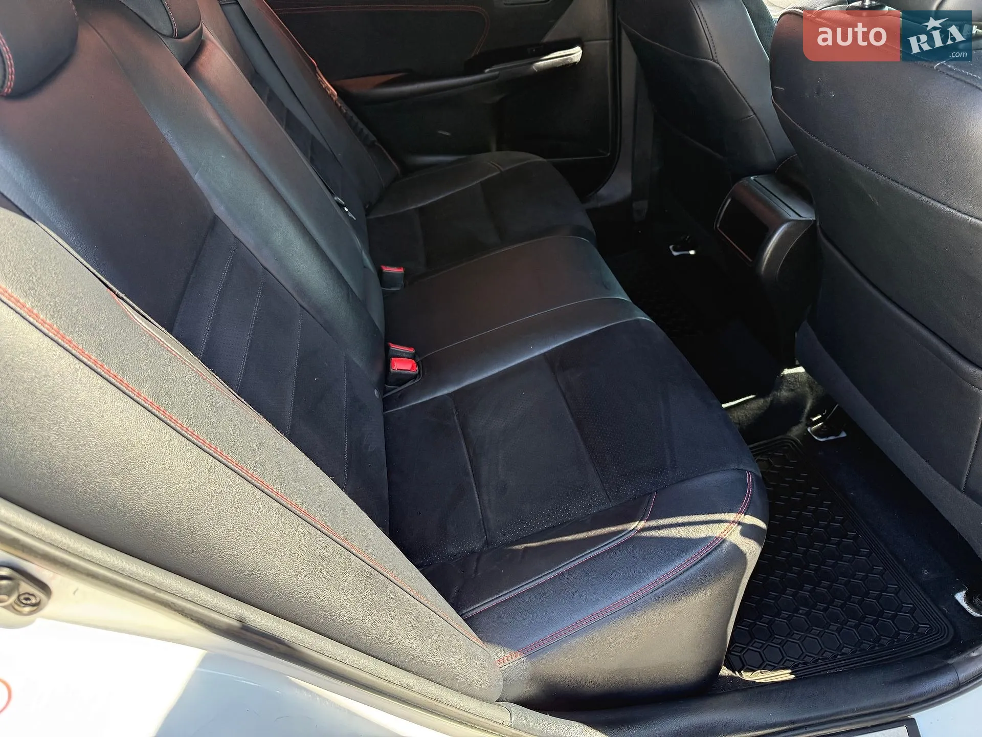 2017 Toyota Camry - мініатюра 33