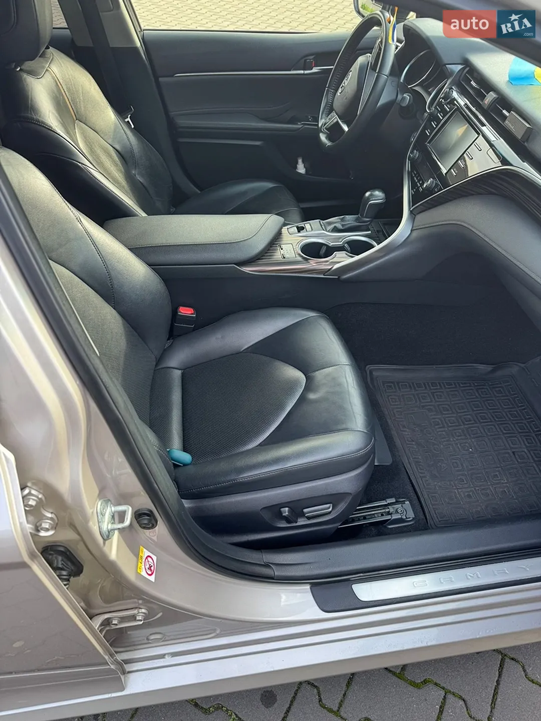 2017 Toyota Camry - мініатюра 22