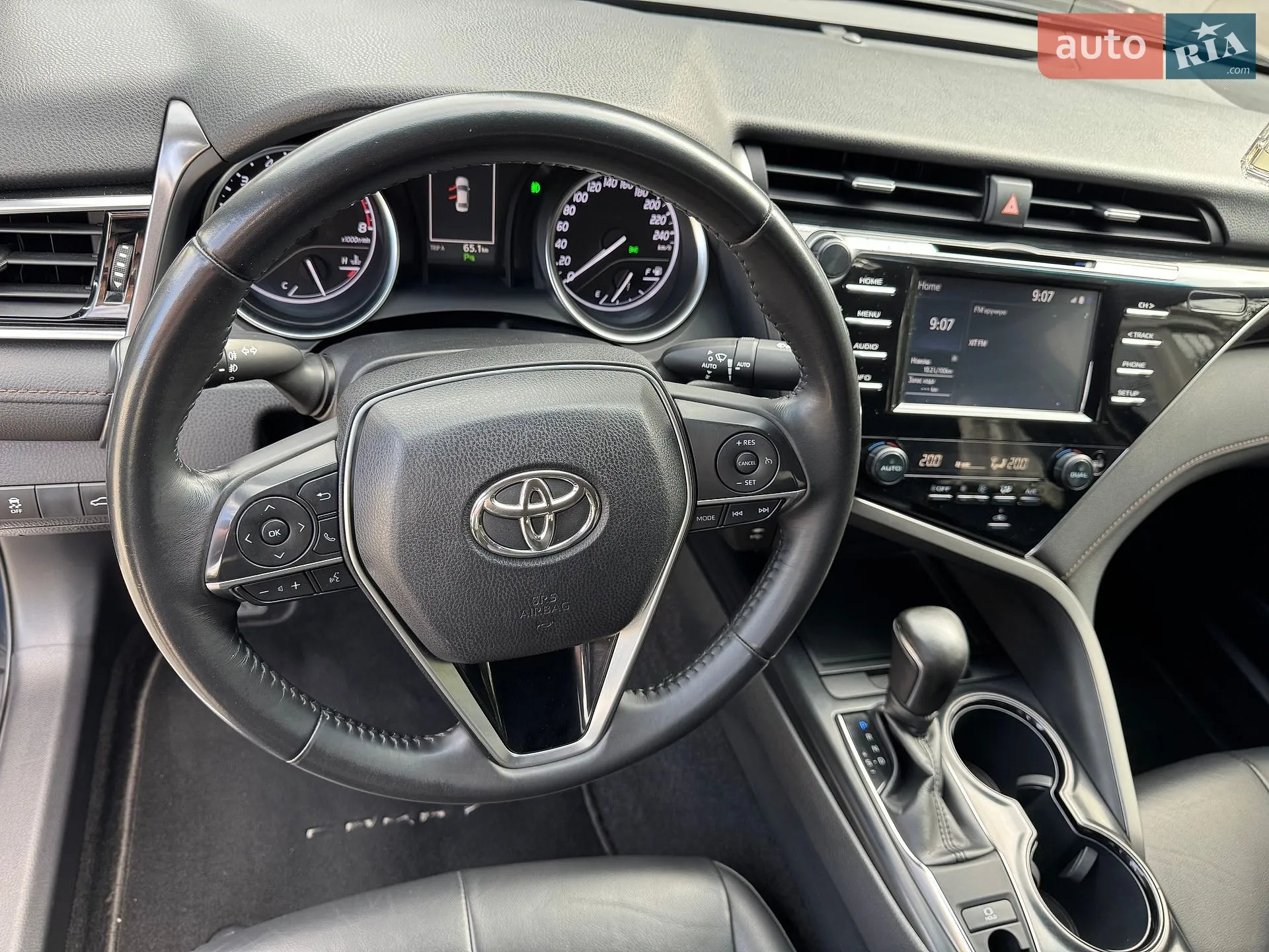 2017 Toyota Camry - мініатюра 21