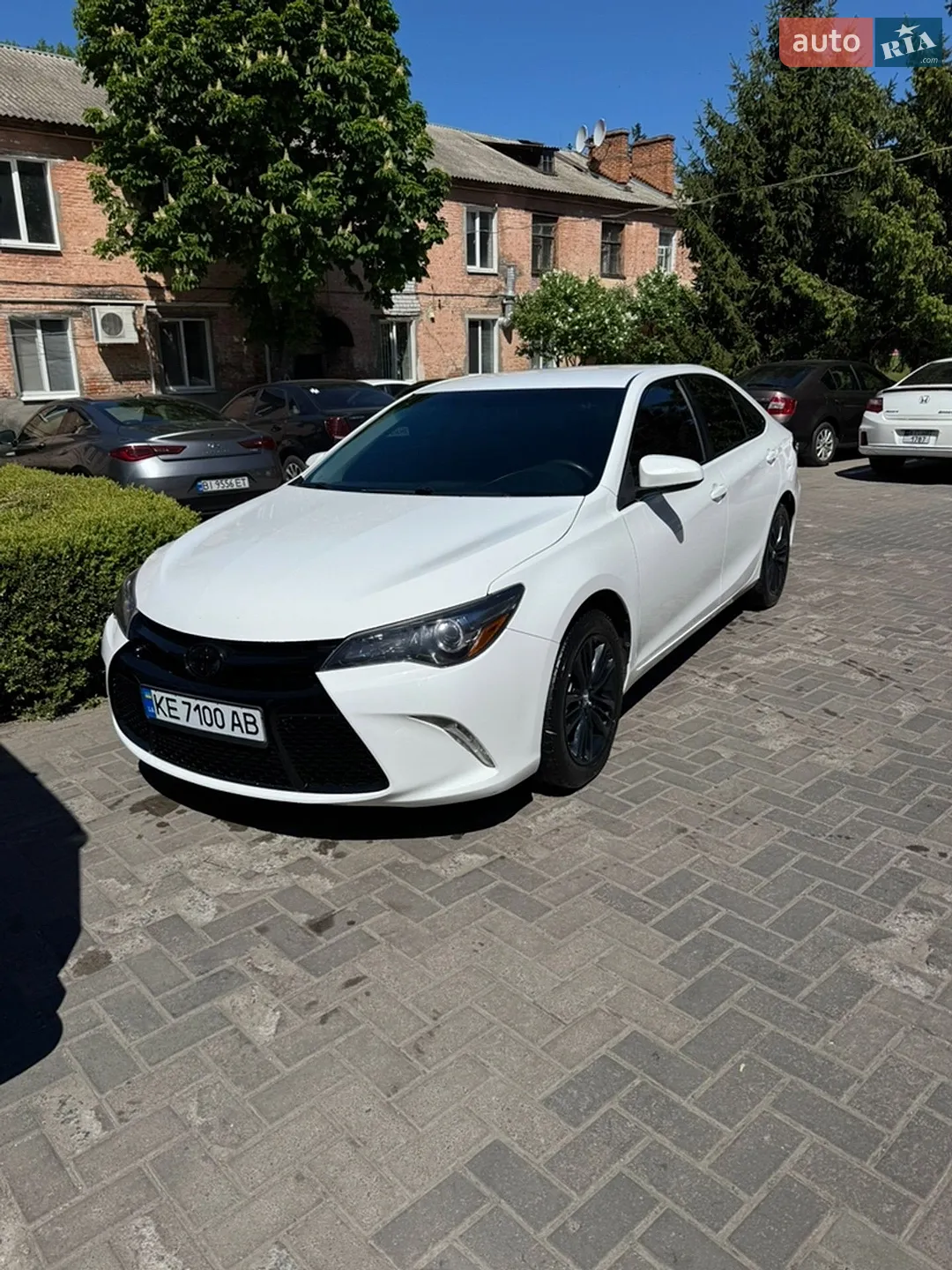 2015 Toyota Camry - фото 1
