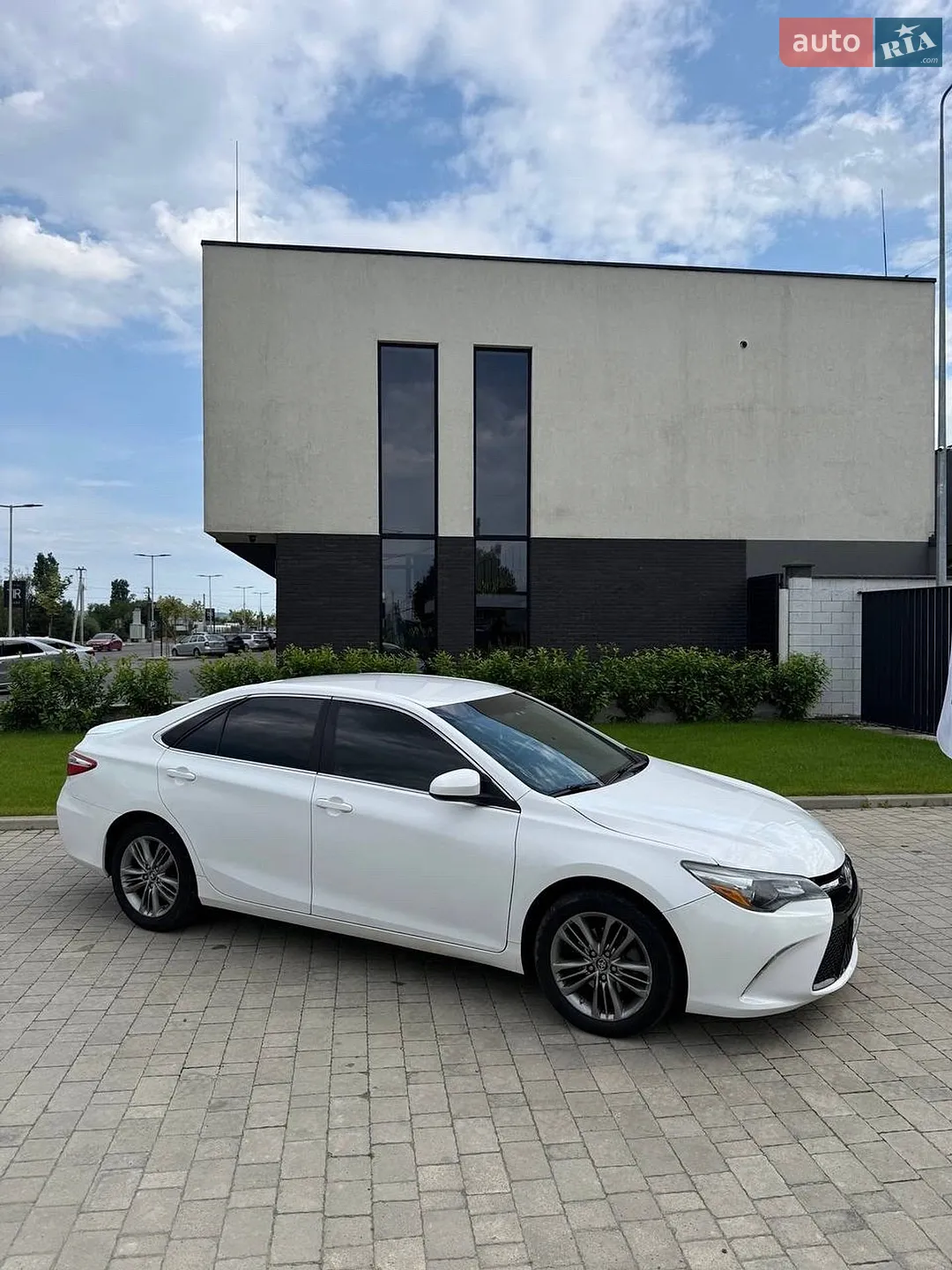 2016 Toyota Camry - мініатюра 6