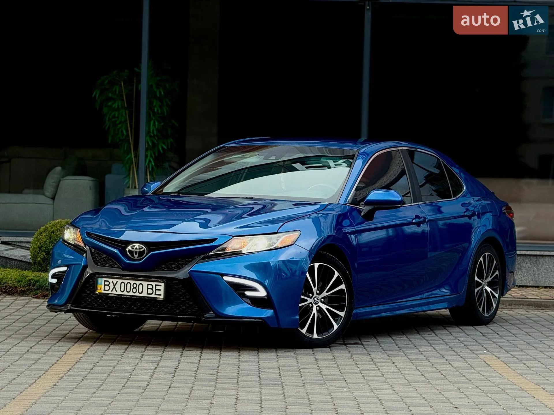 2017 Toyota Camry - мініатюра 2