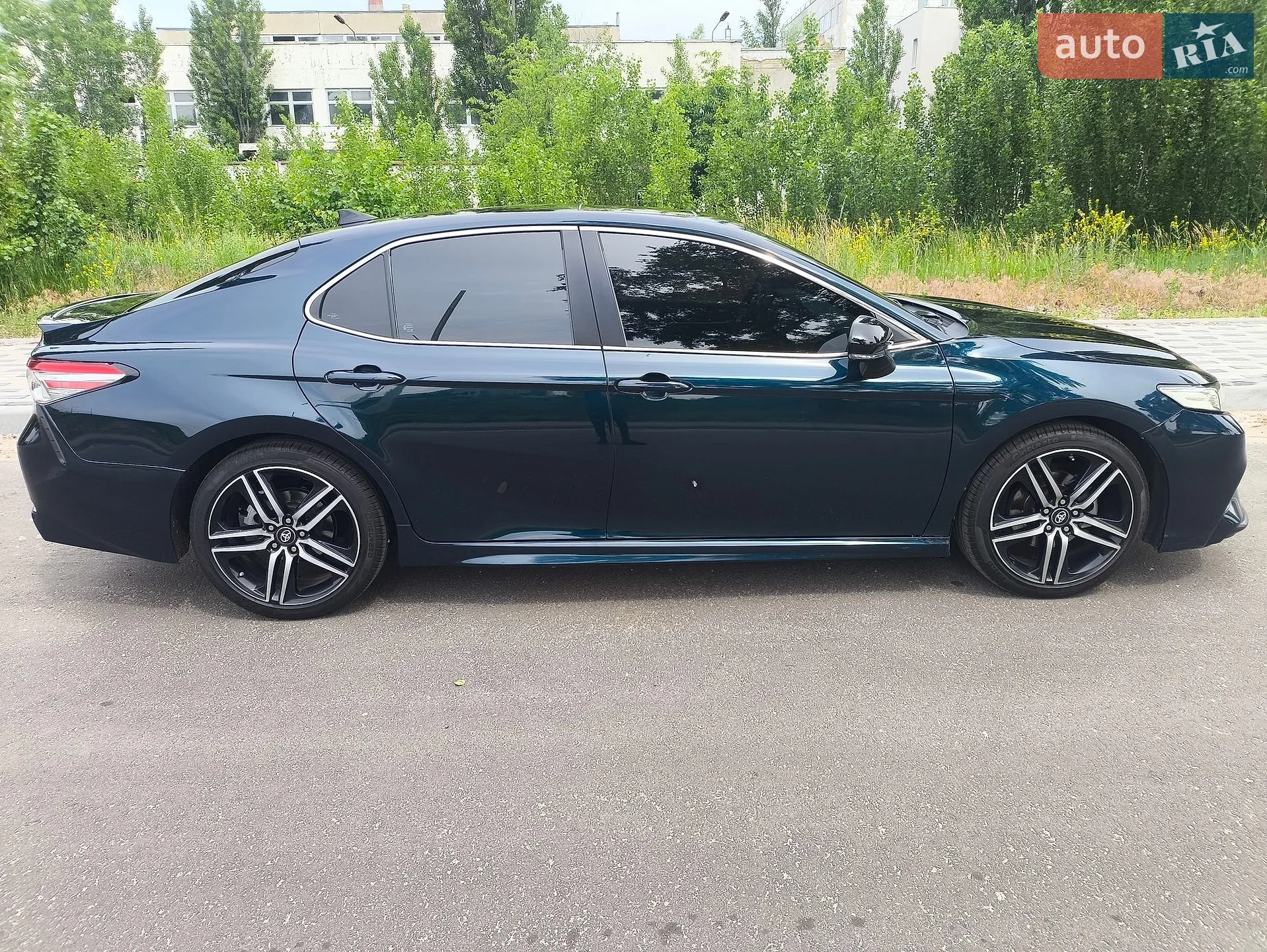 2018 Toyota Camry - мініатюра 17