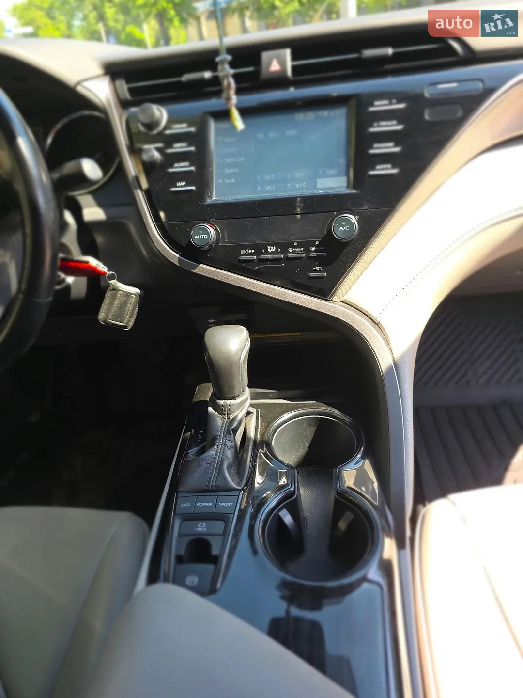 2019 Toyota Camry - мініатюра 12