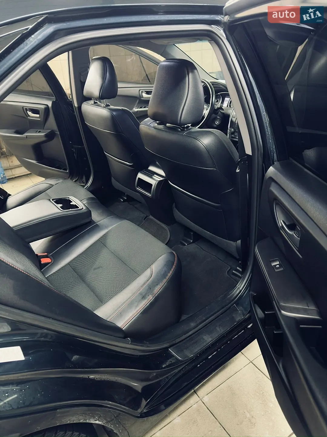 2016 Toyota Camry - мініатюра 8