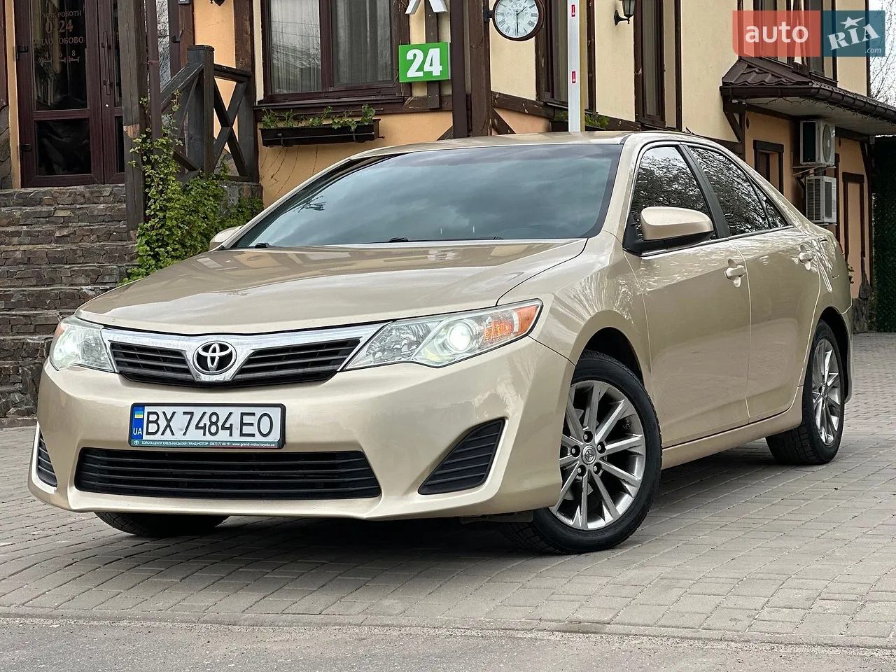 2011 Toyota Camry - мініатюра 12