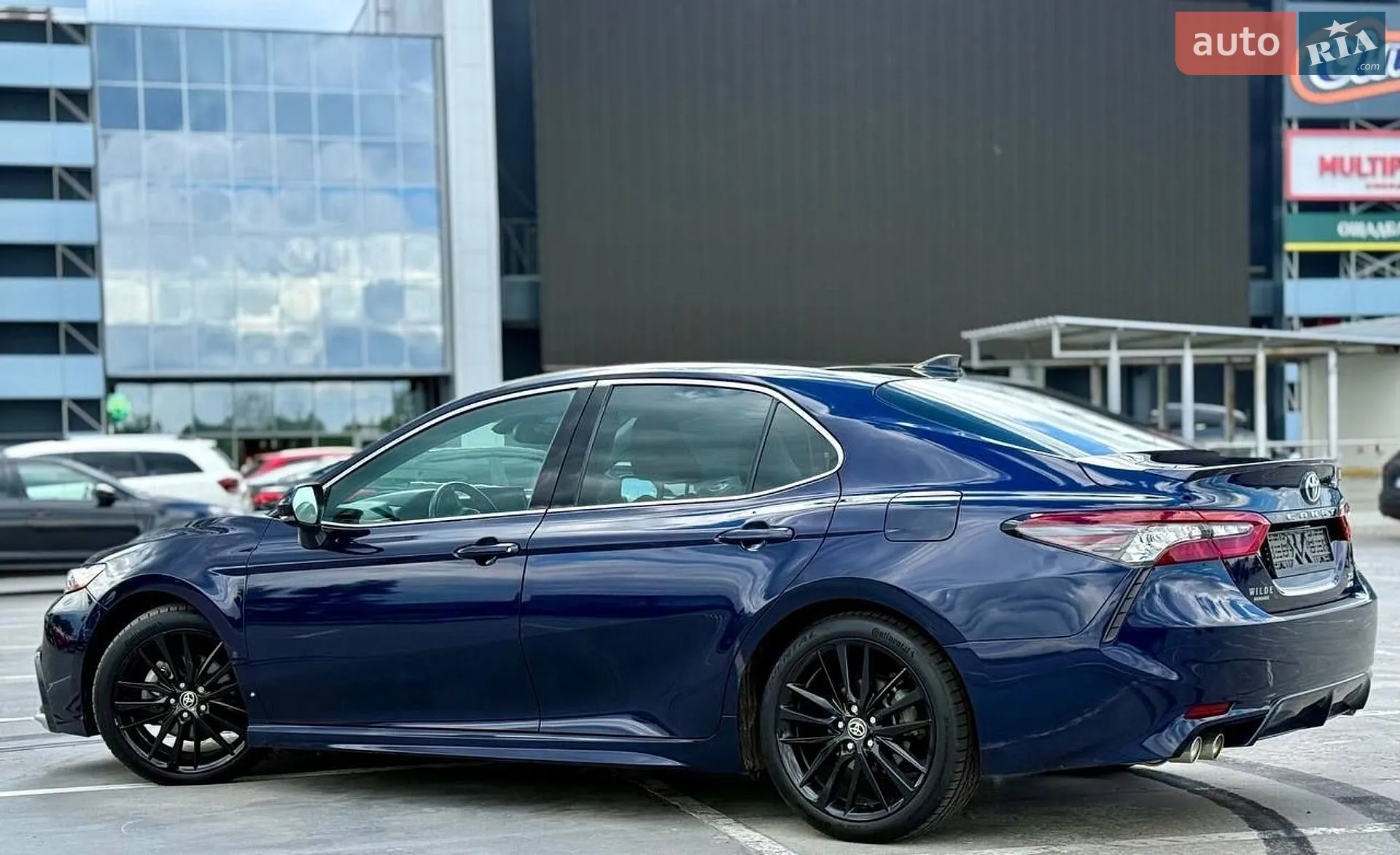 2021 Toyota Camry - мініатюра 3