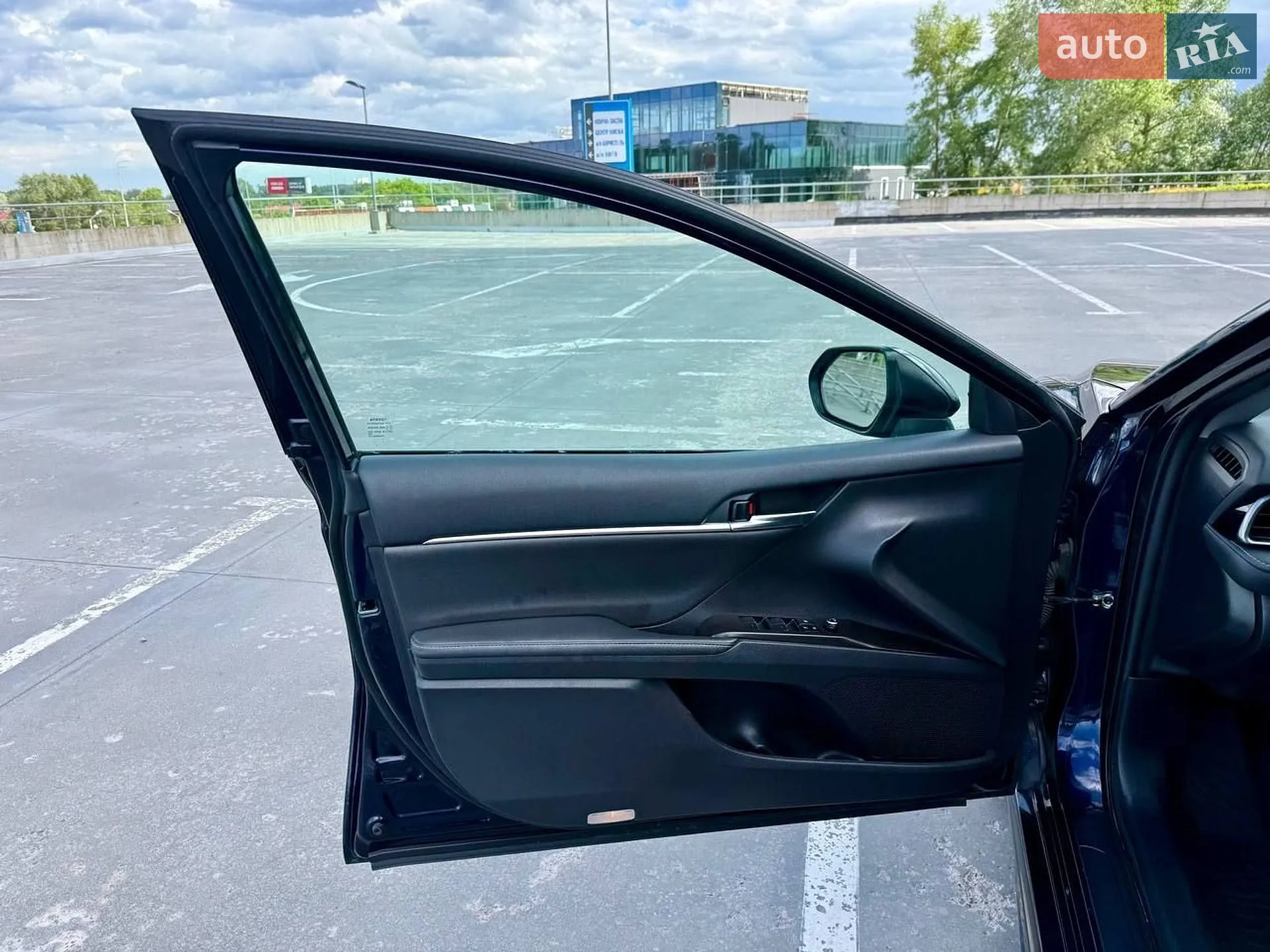 2021 Toyota Camry - мініатюра 16