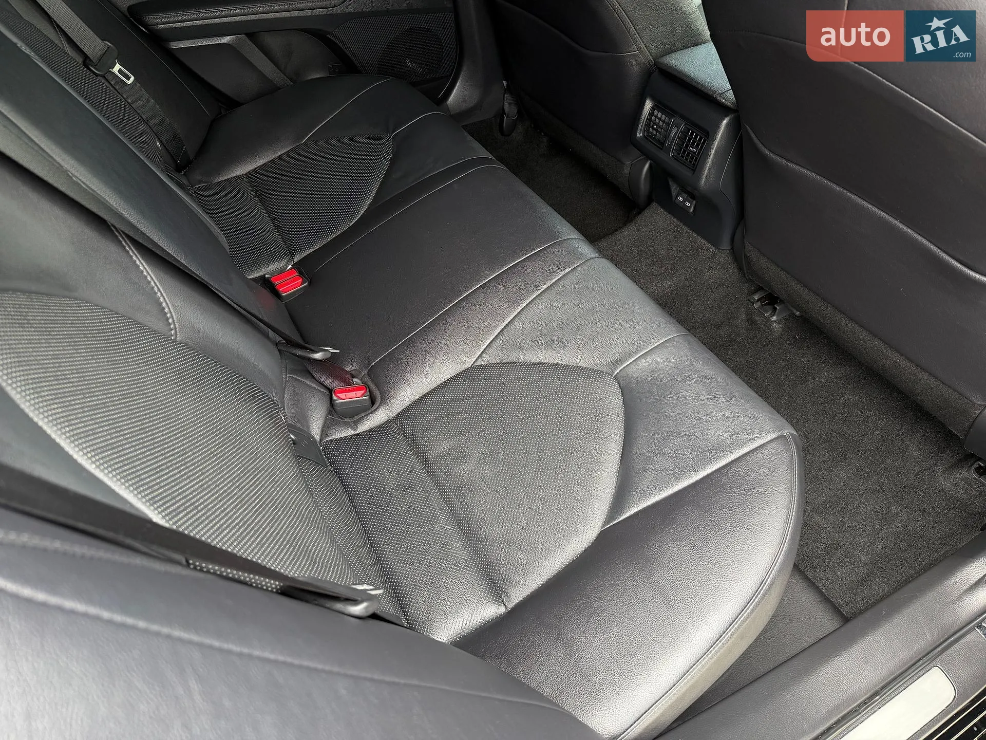 2023 Toyota Camry - мініатюра 33