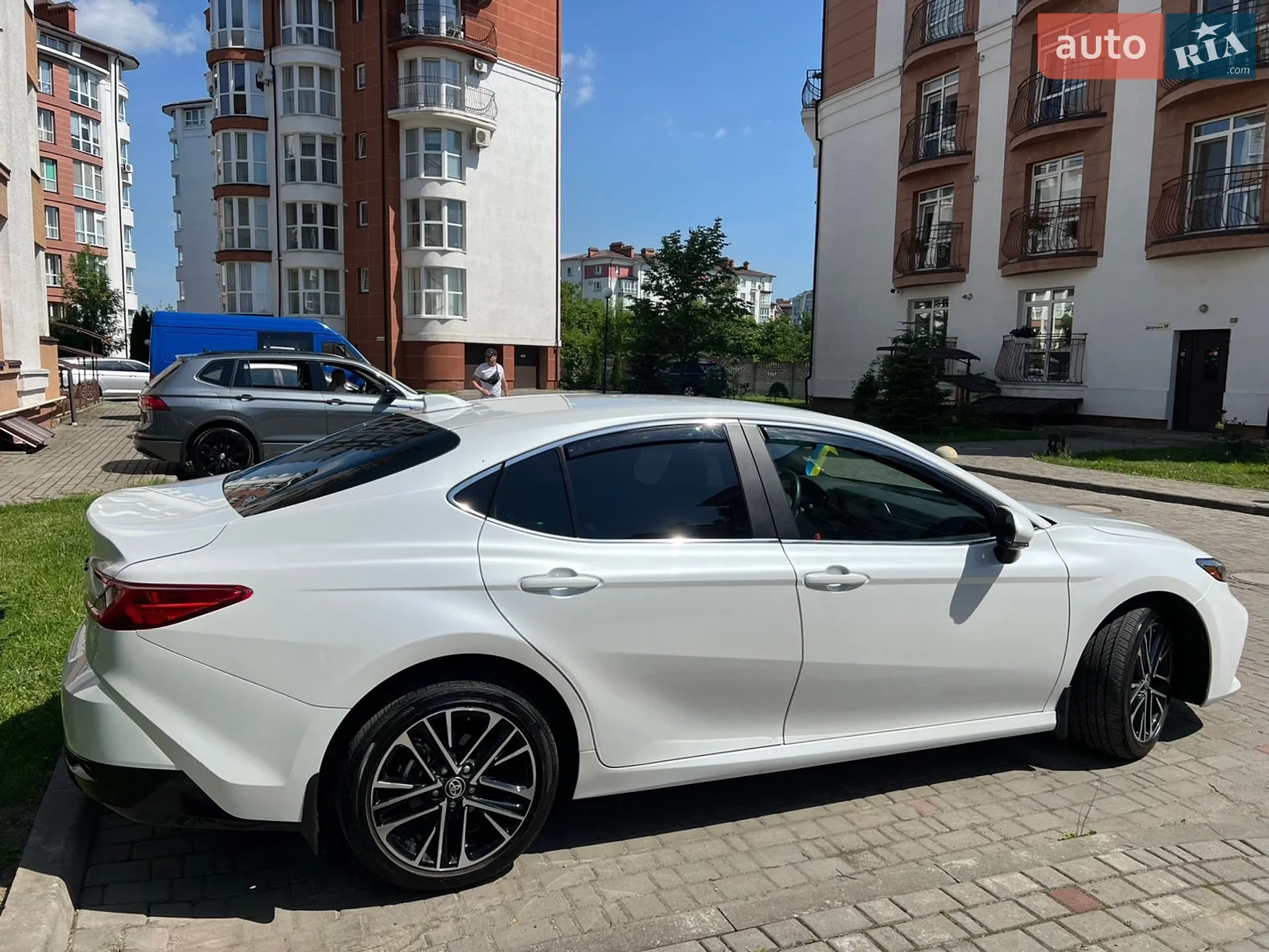2024 Toyota Camry - мініатюра 8