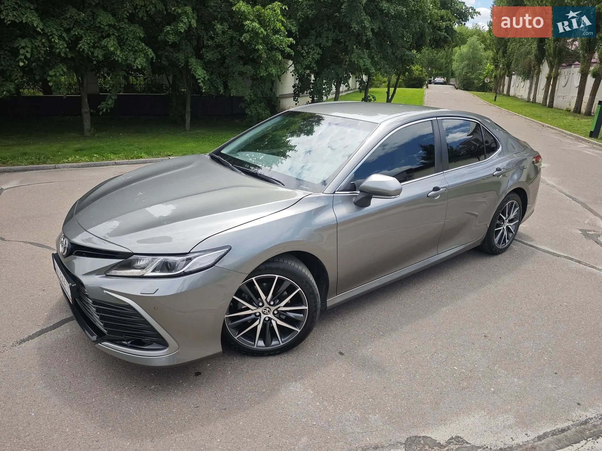 2023 Toyota Camry - мініатюра 2
