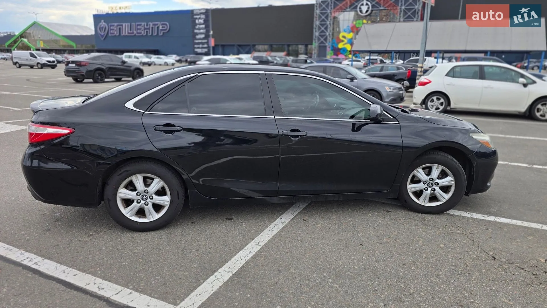2016 Toyota Camry - мініатюра 3