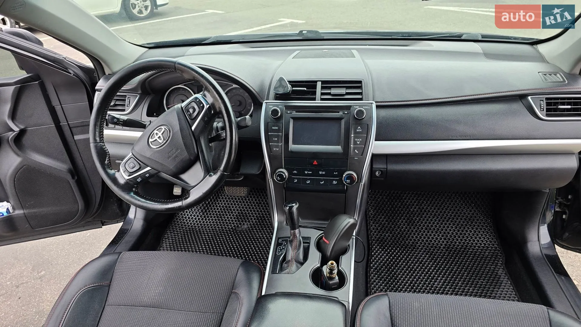 2016 Toyota Camry - мініатюра 17