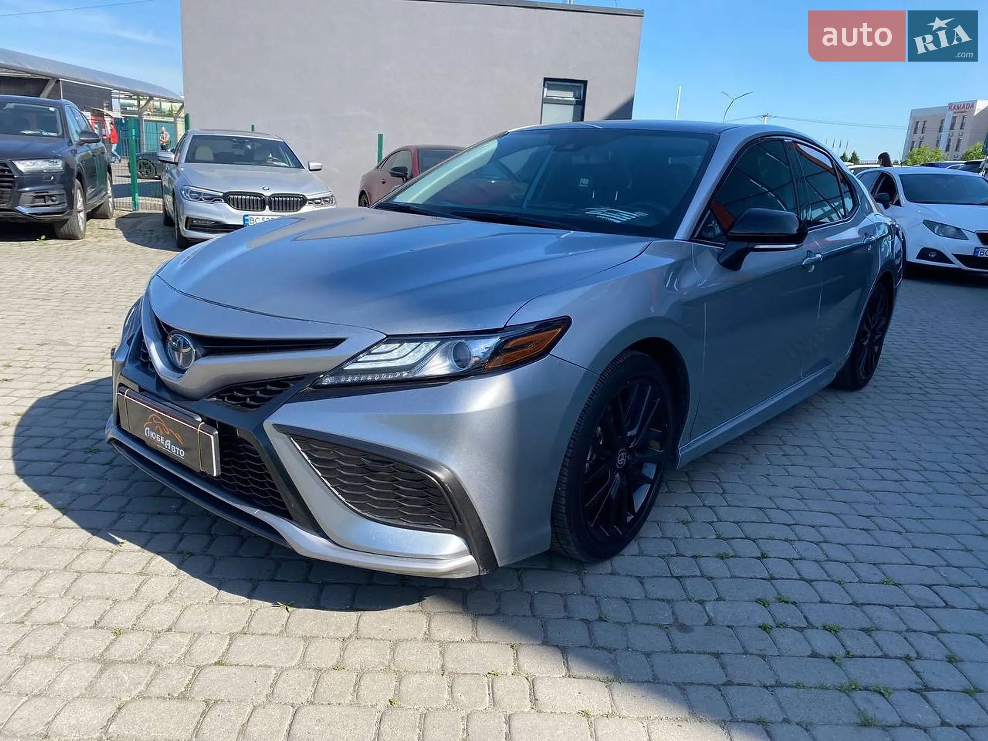 2022 Toyota Camry - мініатюра 3