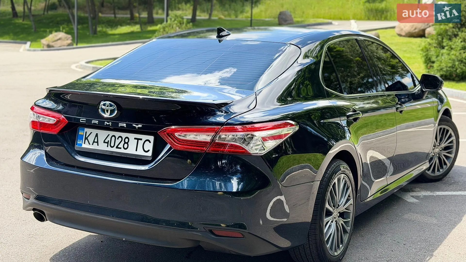 2020 Toyota Camry - мініатюра 21